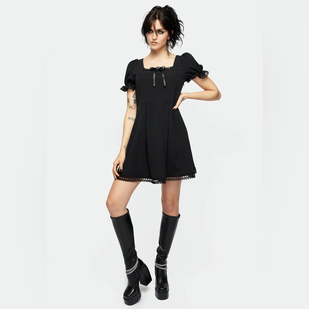 MSRP $62 NWT SIZE US 6 DISTURBIA Misery Square Neck Mini Dress